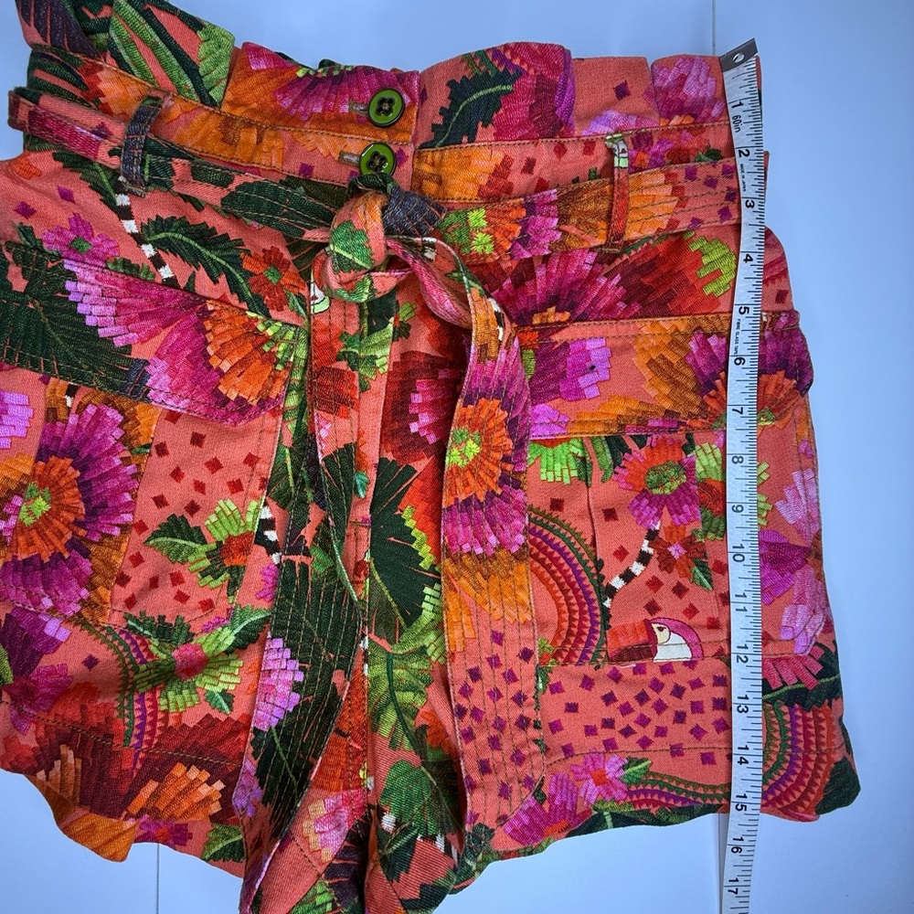 FARM Rio Blooming Garden Shorts size Medium - Picture 6 of 11